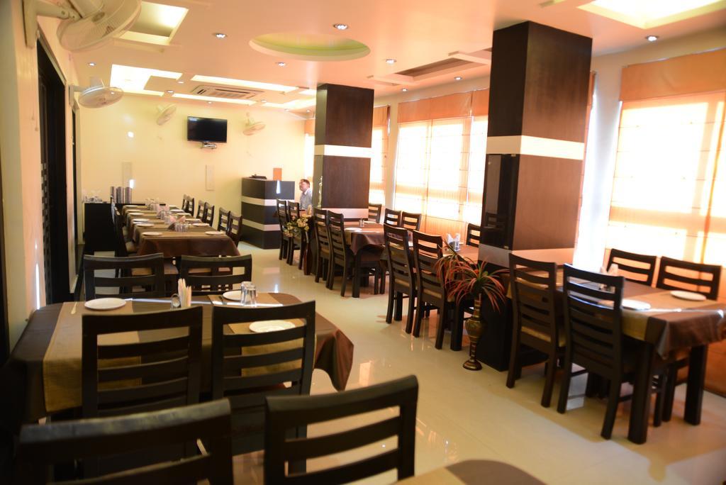 Hotel Divine Destination Varanasi Exterior foto