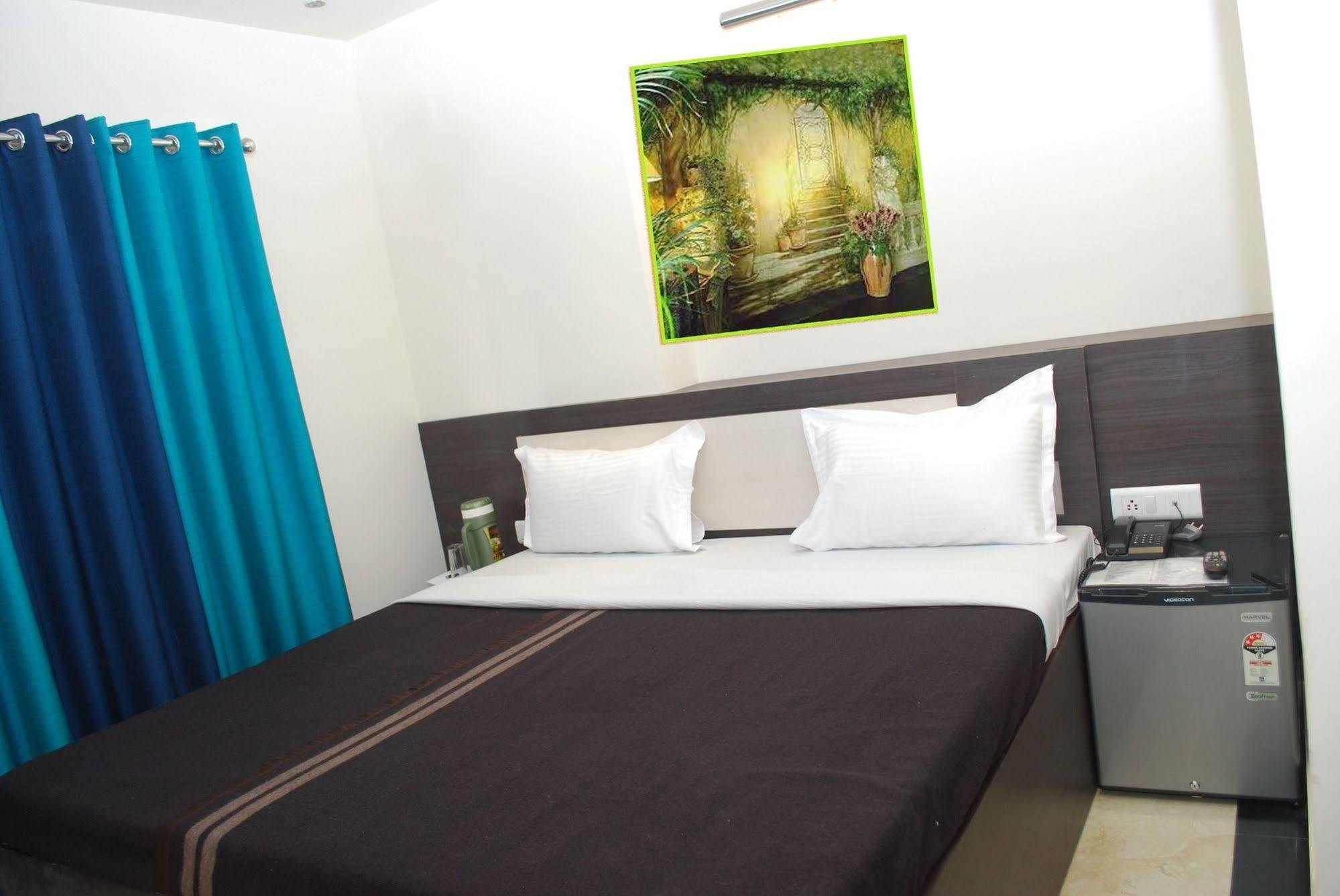 Hotel Divine Destination Varanasi Exterior foto